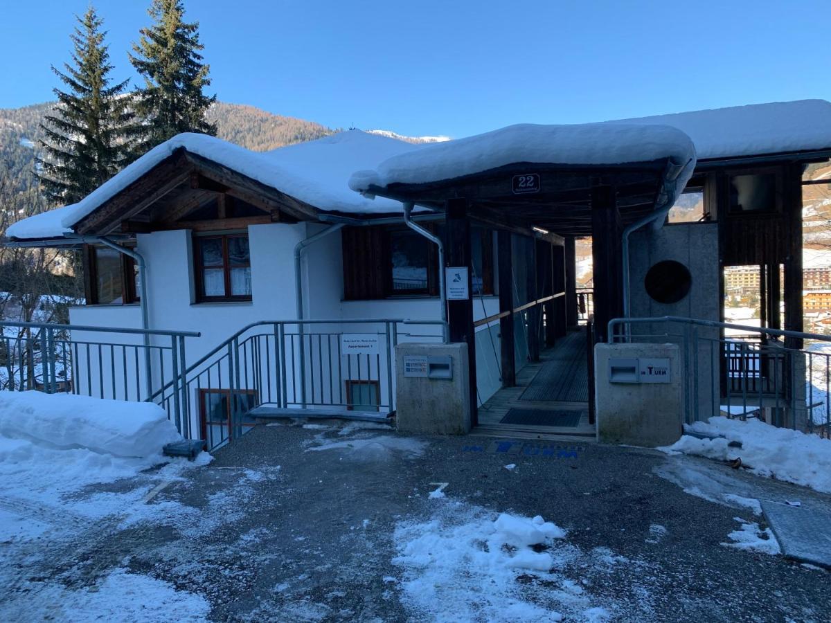 Haus Im Turm Lägenhet Bad Kleinkirchheim Exteriör bild